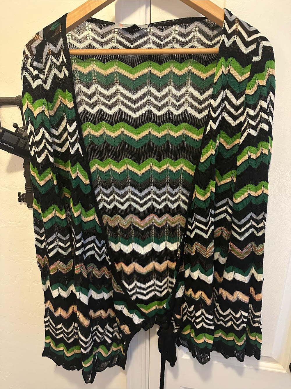 Missoni ladies chevron knit open front sweater size medium 100% Authentic